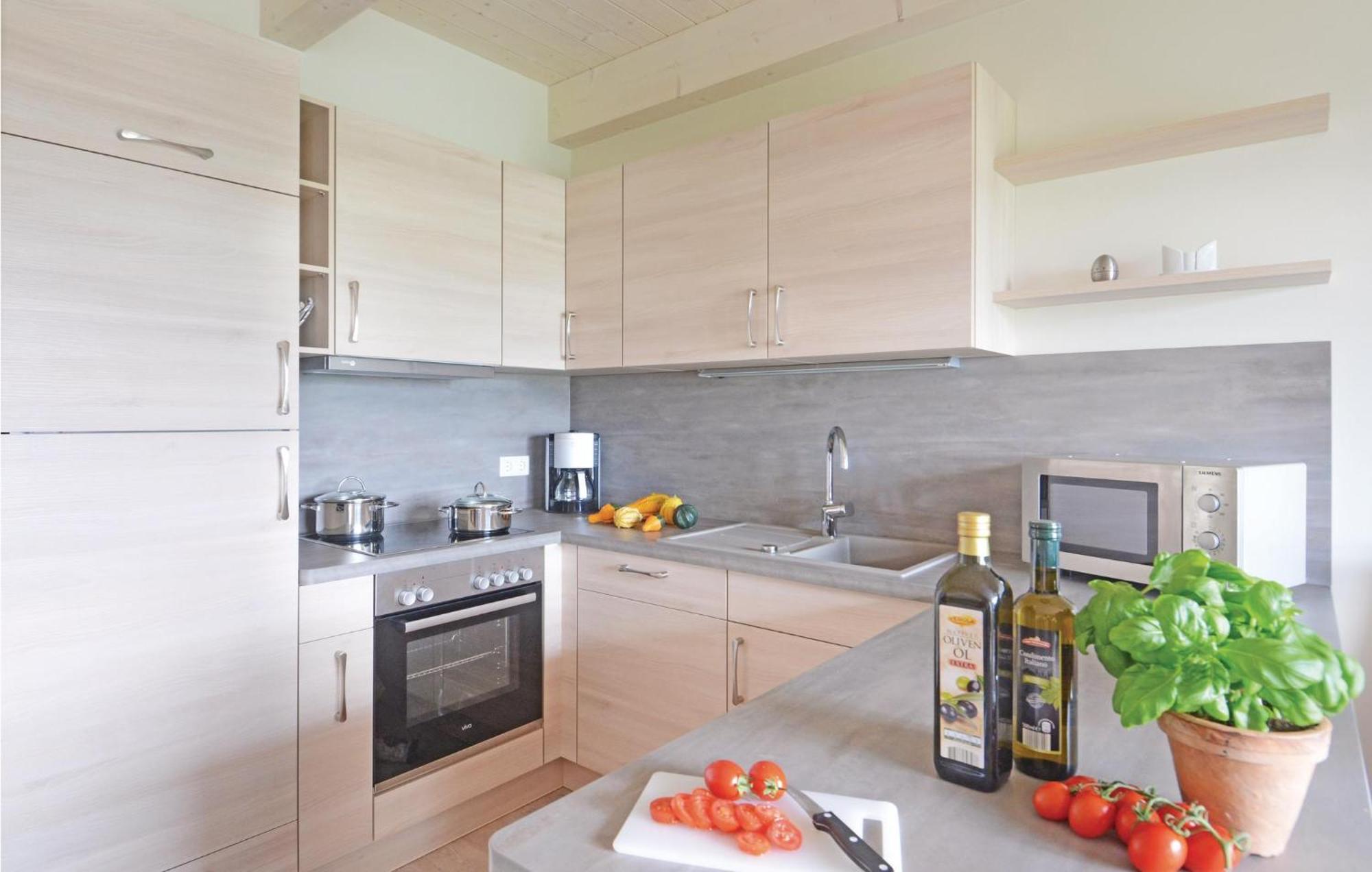 Gorgeous Home In Dagebuell With Kitchen Exterior foto